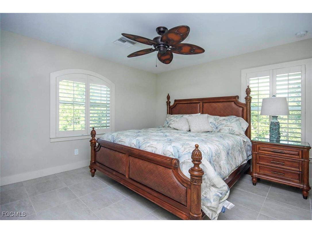 1310 Par View Drive Sanibel FL 33957 2025022766 image20