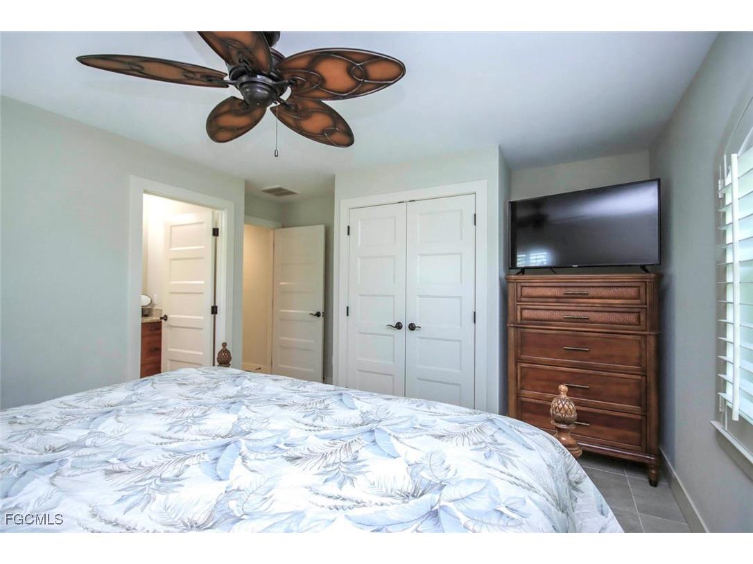 1310 Par View Drive Sanibel FL 33957 2025022766 image21