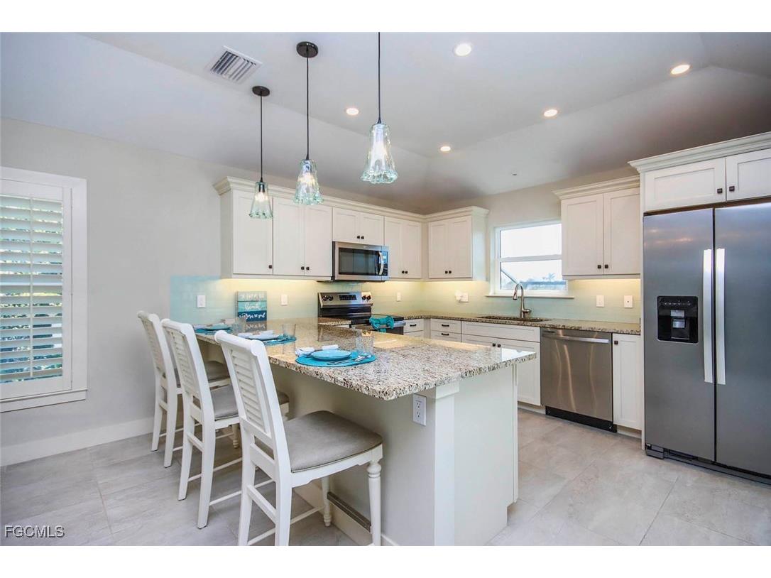 1310 Par View Drive Sanibel FL 33957 2025022766 image7