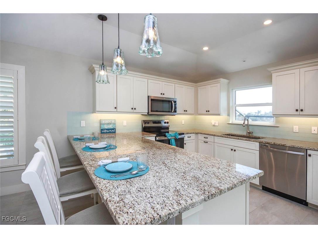1310 Par View Drive Sanibel FL 33957 2025022766 image9