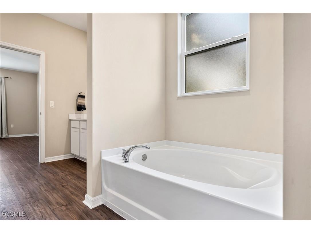 1310 SW 11th Street Cape Coral FL 33991 2026001370 image22