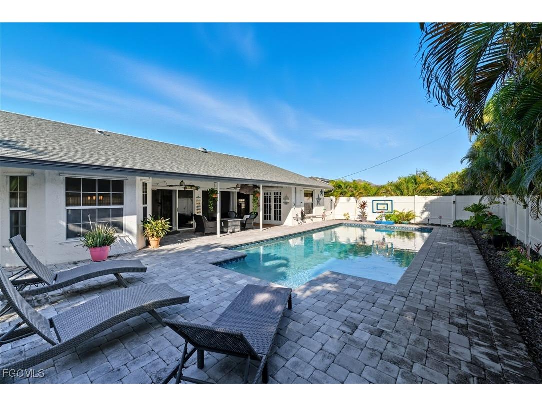 1310 SW 19th Lane Cape Coral FL 33991 2025014387 image1