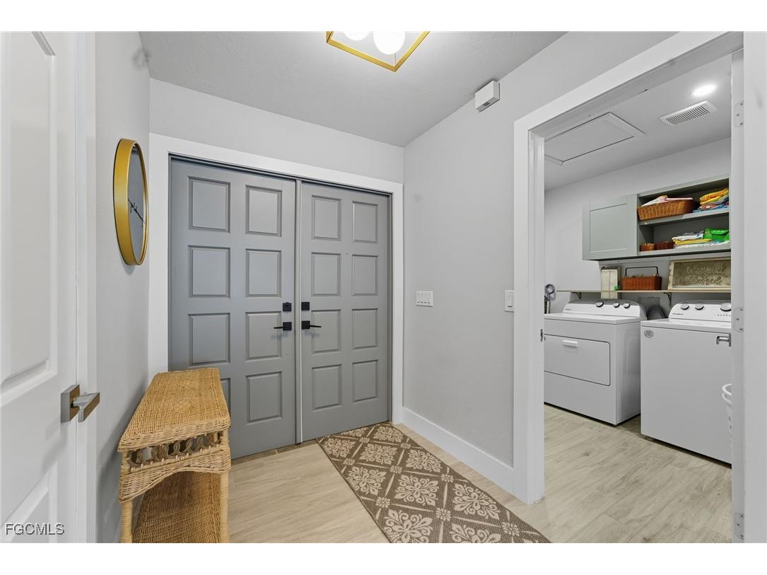 1310 SW 19th Lane Cape Coral FL 33991 2025014387 image4