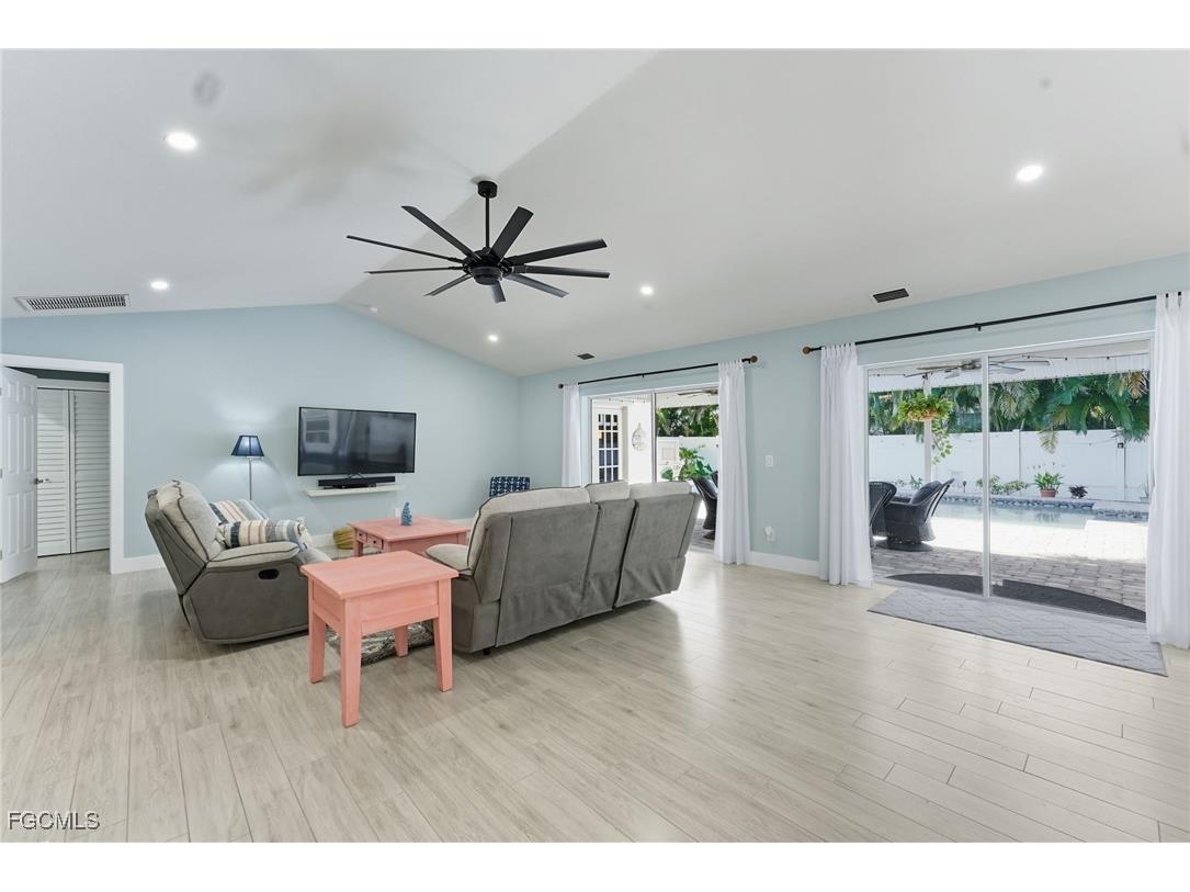 1310 SW 19th Lane Cape Coral FL 33991 2025014387 image8