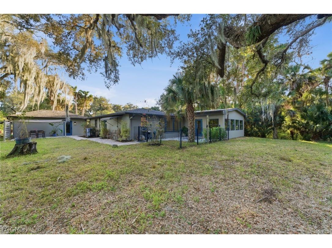 13101 Idylwild Road Fort Myers FL 33905 2026009393 image32