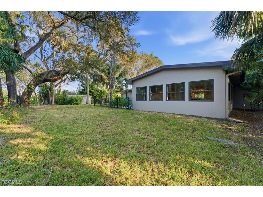 13101 Idylwild Road Fort Myers FL 33905 2026009393 image33