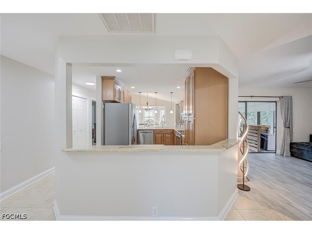 13103 Regent Circle Fort Myers FL 33966 2026025994 image10