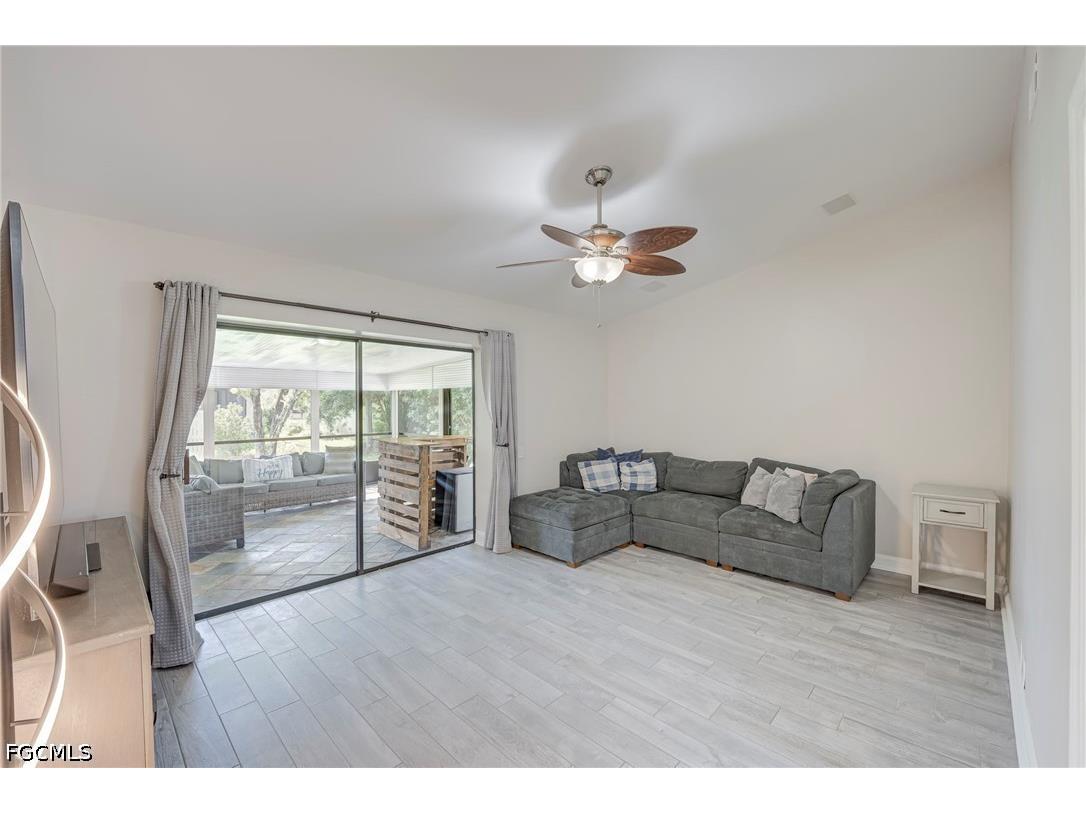 13103 Regent Circle Fort Myers FL 33966 2026025994 image11