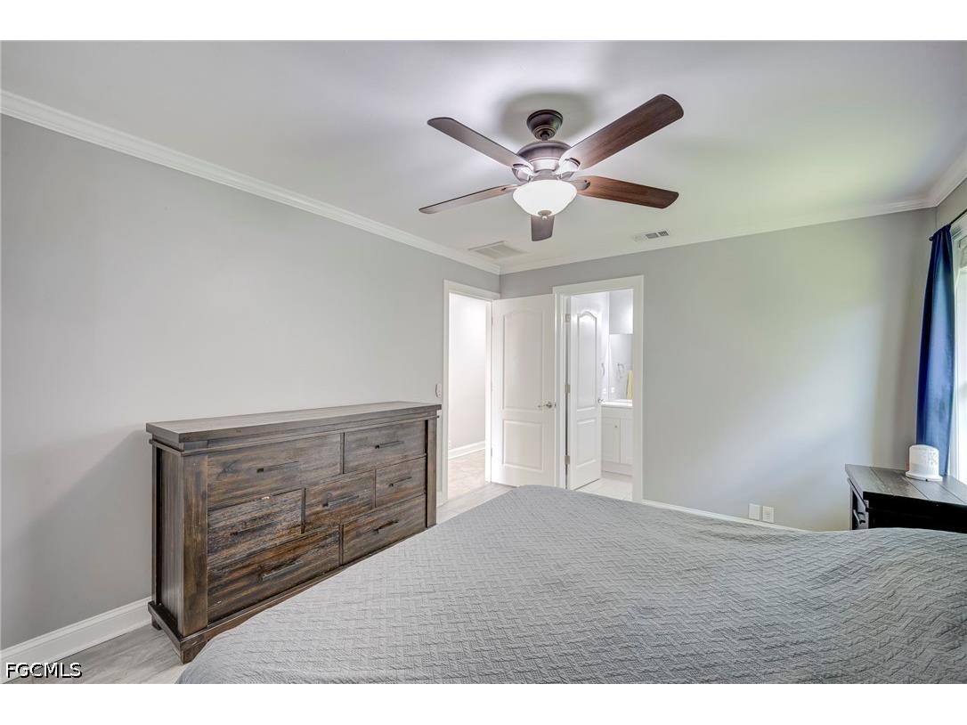 13103 Regent Circle Fort Myers FL 33966 2026025994 image16
