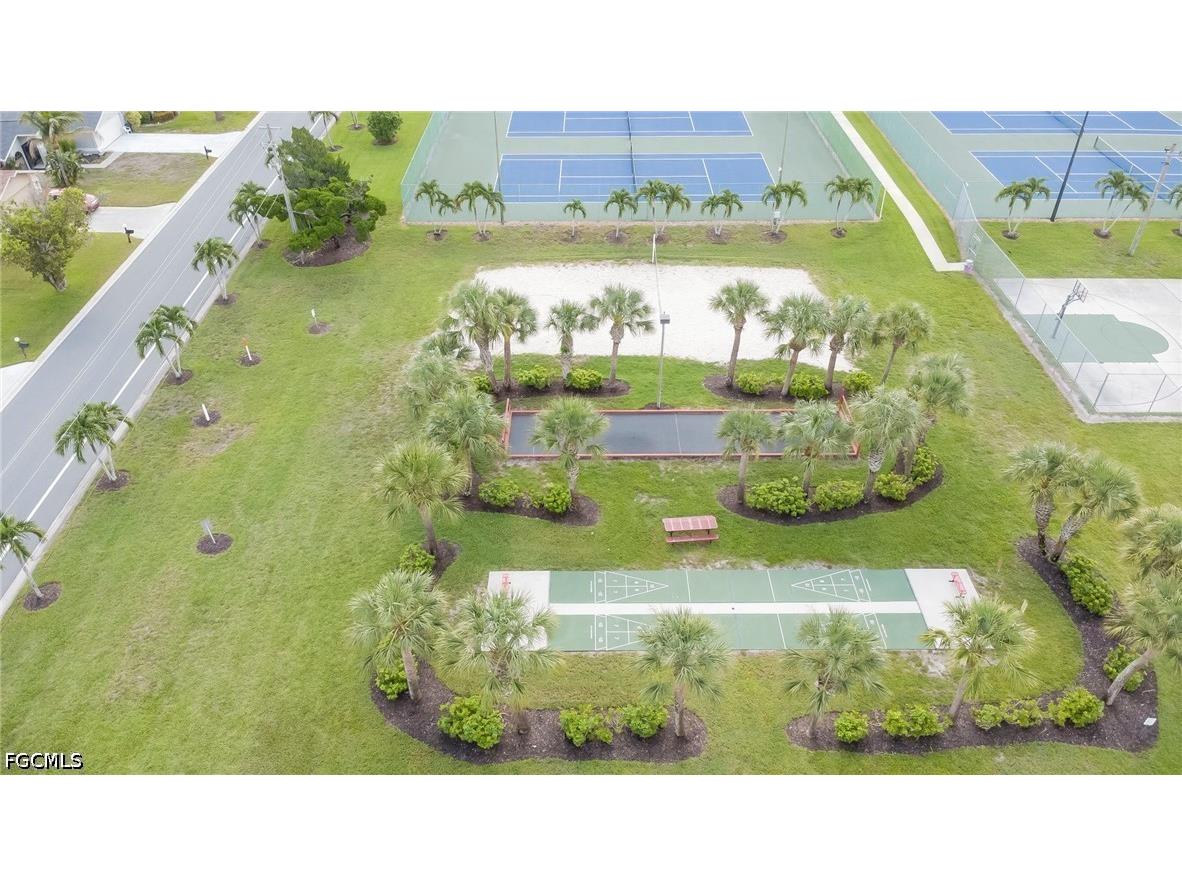 13103 Regent Circle Fort Myers FL 33966 2026025994 image32
