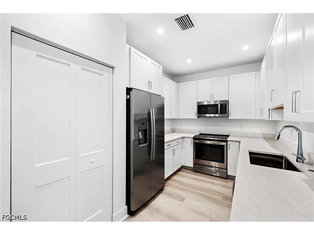 13104 Georges Cay Place Fort Myers FL 33913 2026018289 image7