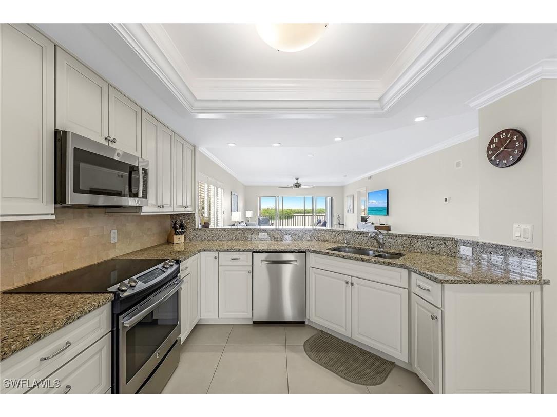 13105 Vanderbilt Drive #306 Naples FL 34110 226002561 image4