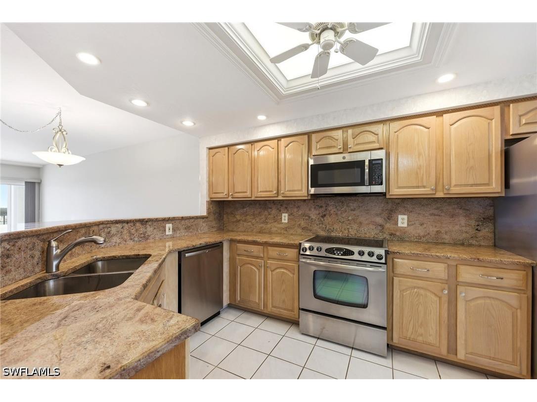 13105 Vanderbilt Drive #407 Naples FL 34110 226013865 image4