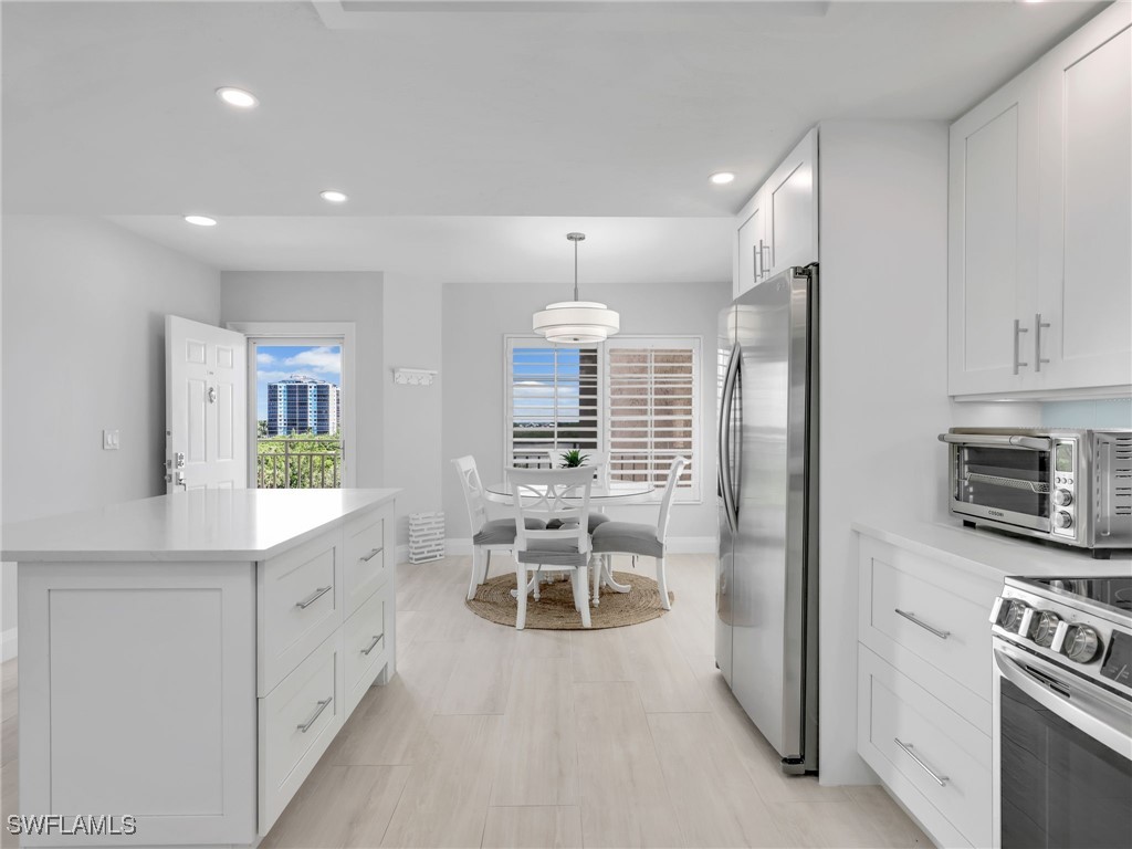 13105 Vanderbilt Drive #606 Naples FL 34110 225072632 image4