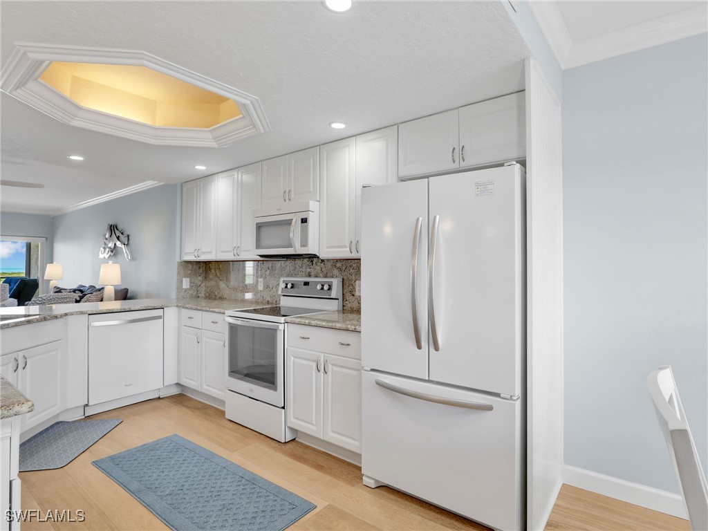 13105 Vanderbilt Drive #909 Naples FL 34110 225078468 image23