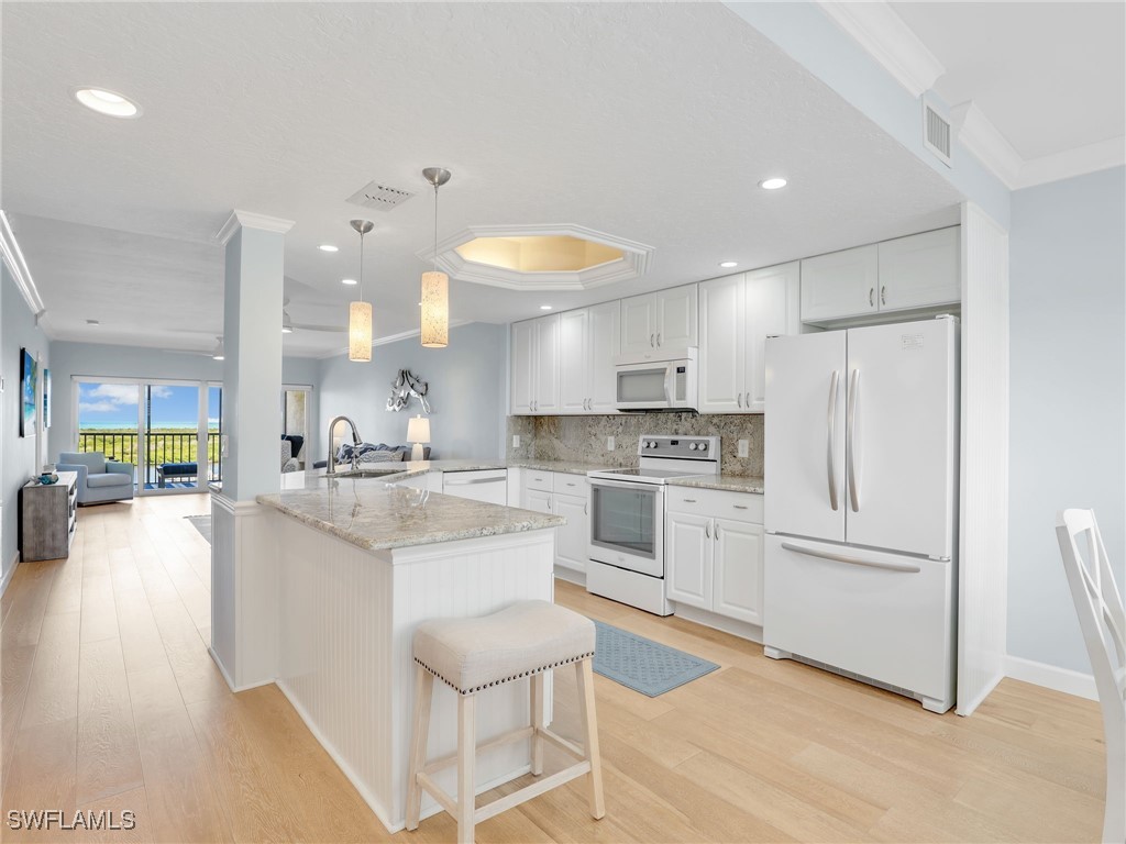 13105 Vanderbilt Drive #909 Naples FL 34110 225078468 image24