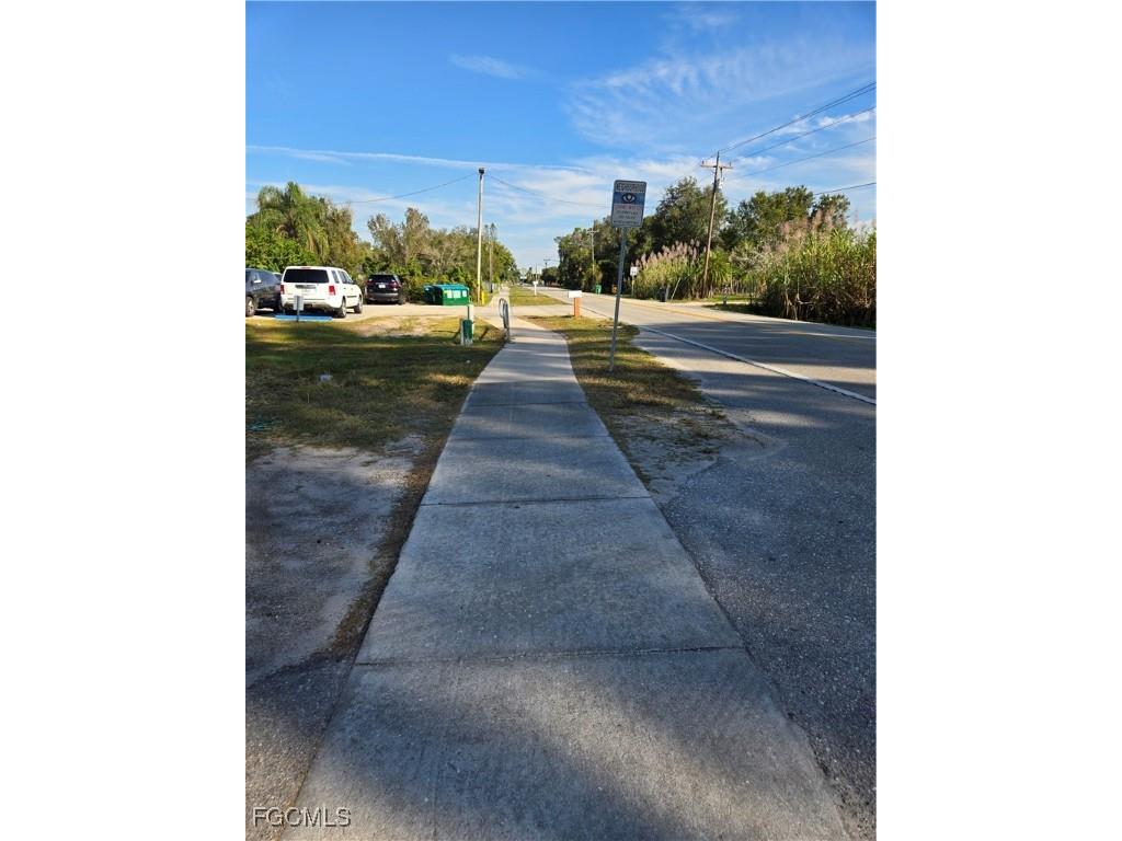1311 Laurel Drive North Fort Myers FL 33917 2025024376 image10