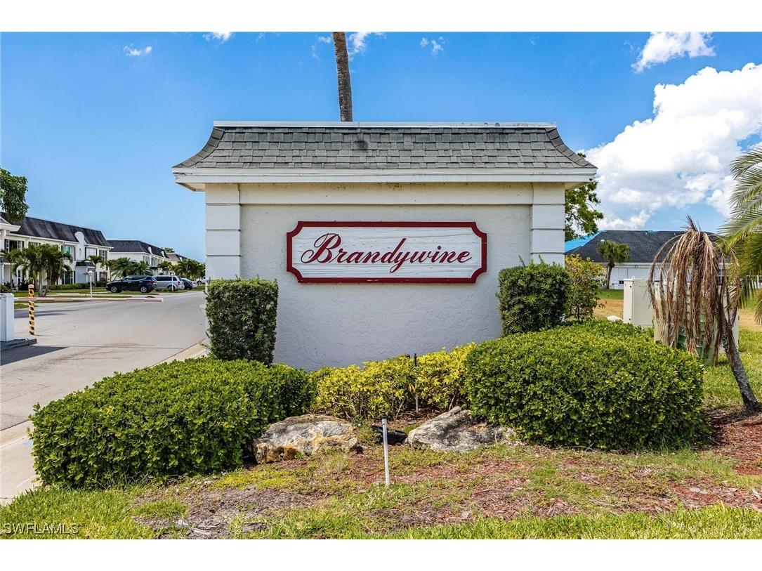 1311 S Brandywine Circle Fort Myers FL 33919 223025642 image1