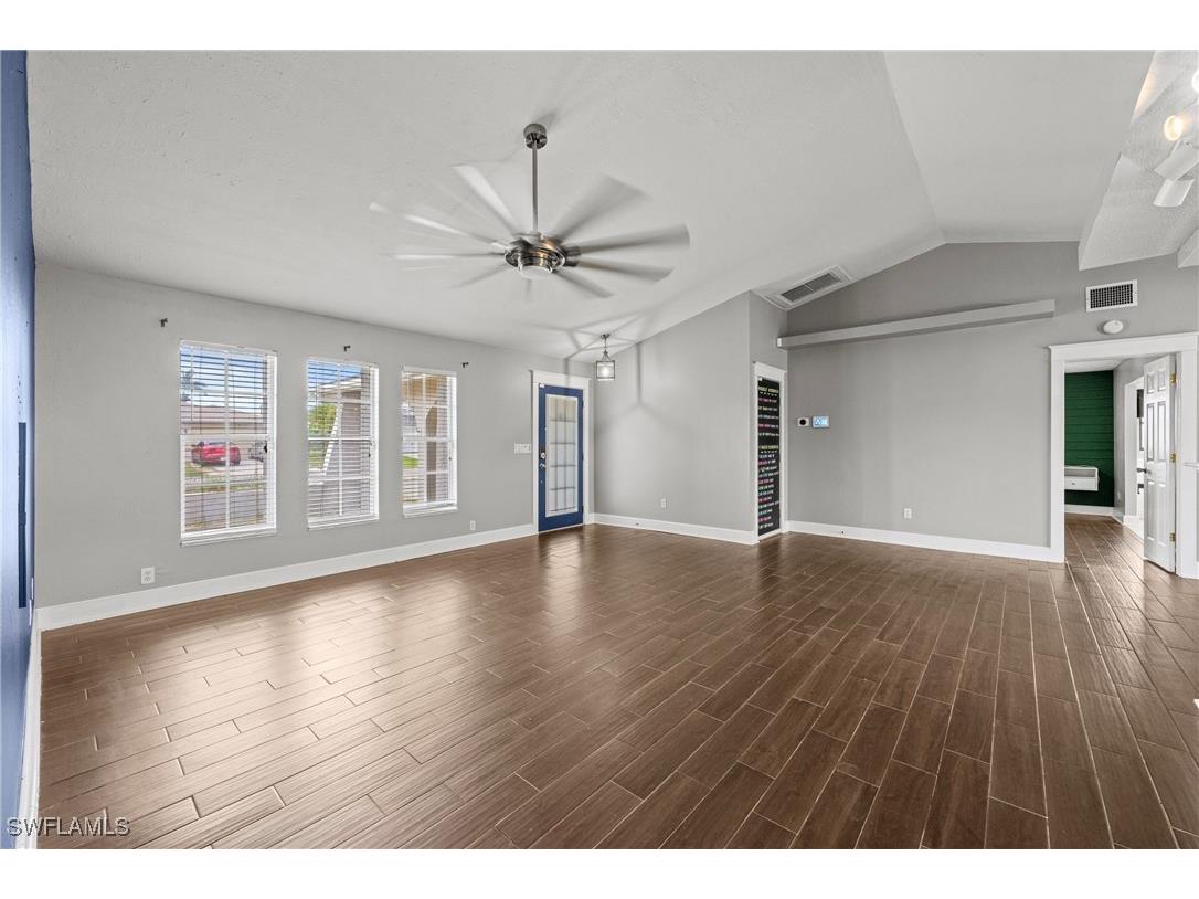 1311 SE 11th Street Cape Coral FL 33990 225050437 image4