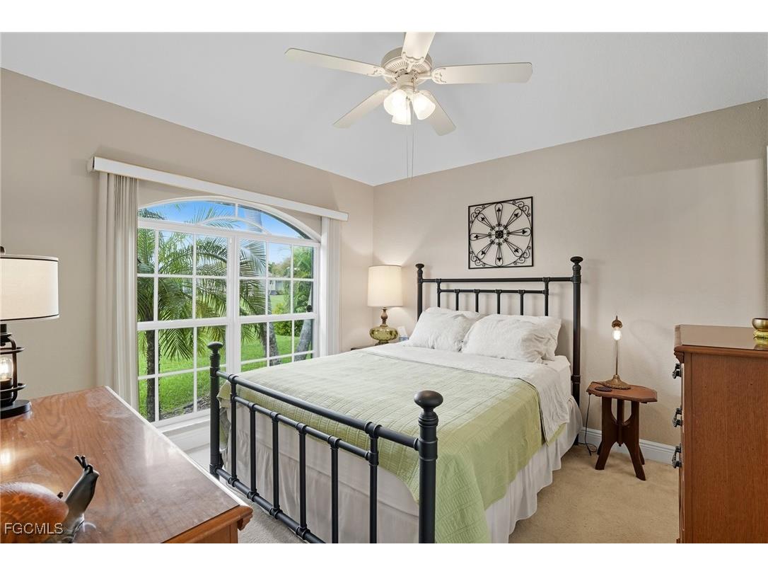 1311 SE 5th Court Cape Coral FL 33990 2025012179 image20
