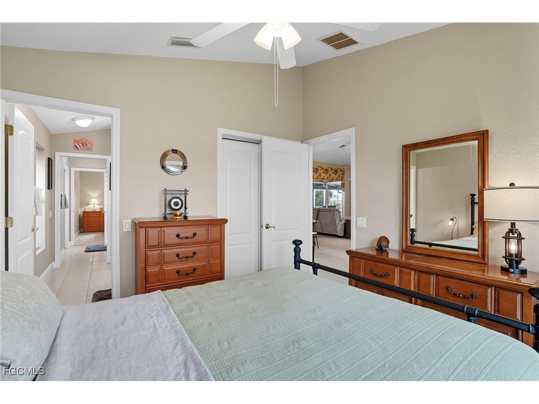 1311 SE 5th Court Cape Coral FL 33990 2025012179 image21