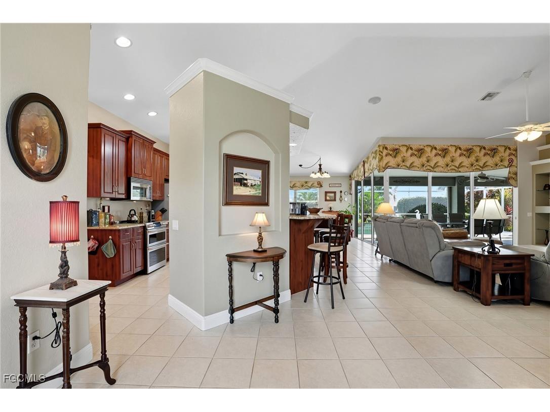 1311 SE 5th Court Cape Coral FL 33990 2025012179 image4