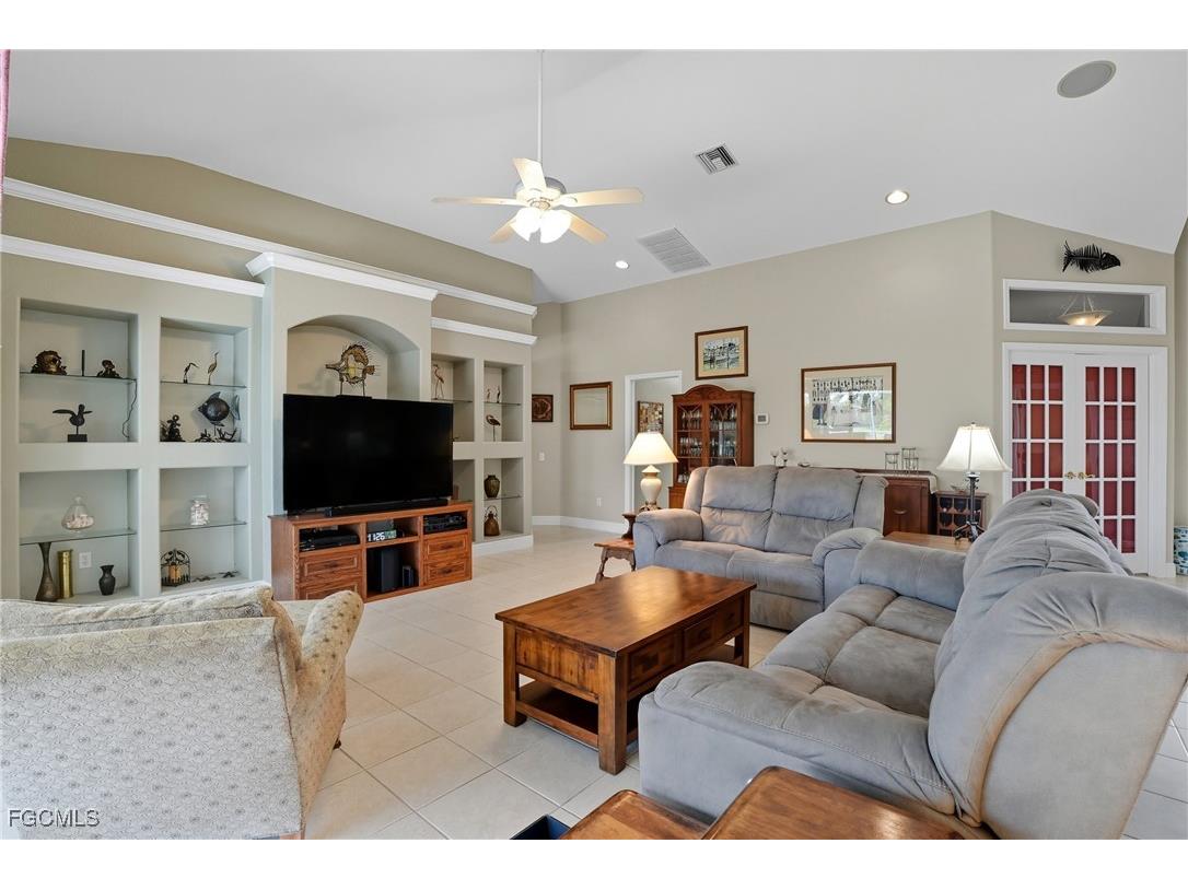 1311 SE 5th Court Cape Coral FL 33990 2025012179 image8