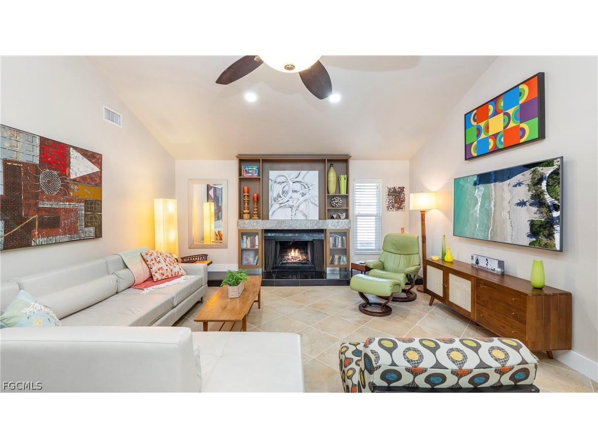 1312 Jambalana Lane Fort Myers FL 33901 2026009337 image4