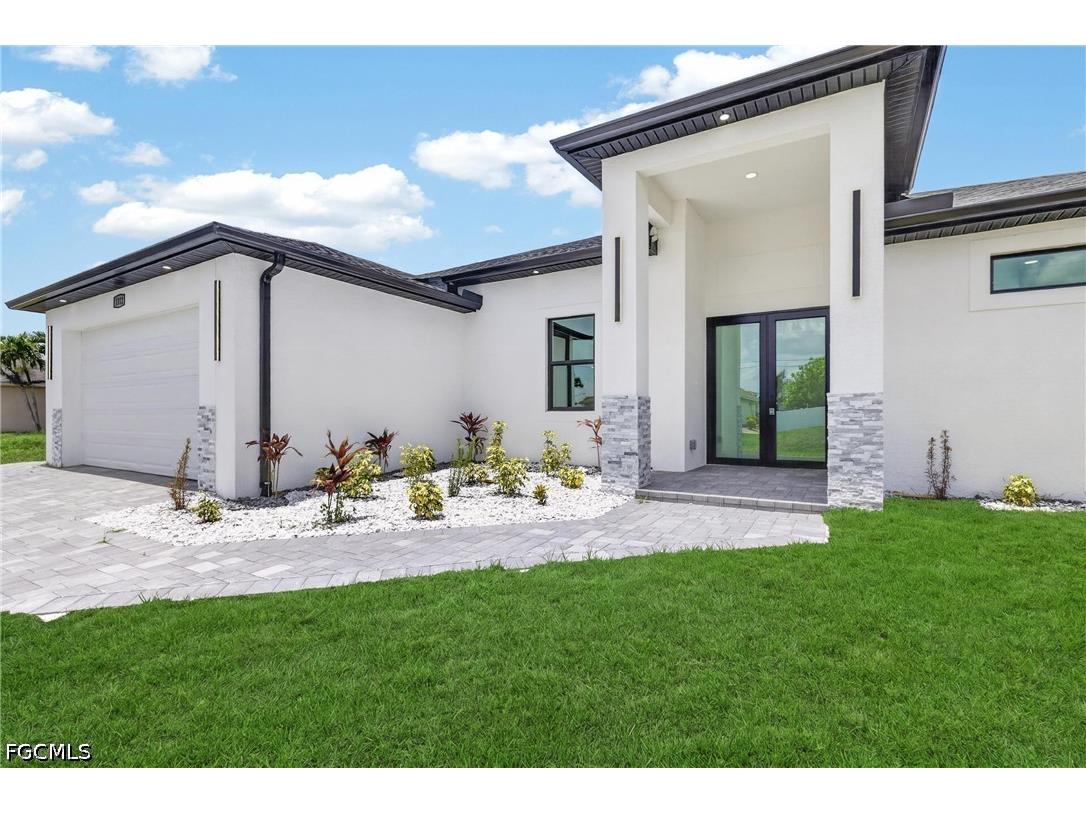 1312 NE 5th Avenue Cape Coral FL 33909 2026029281 image1