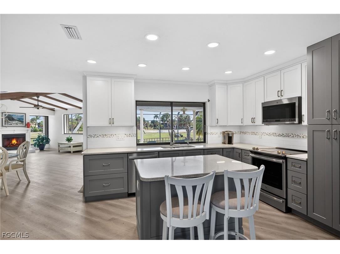 1312 Par View Drive Sanibel FL 33957 2026008408 image1