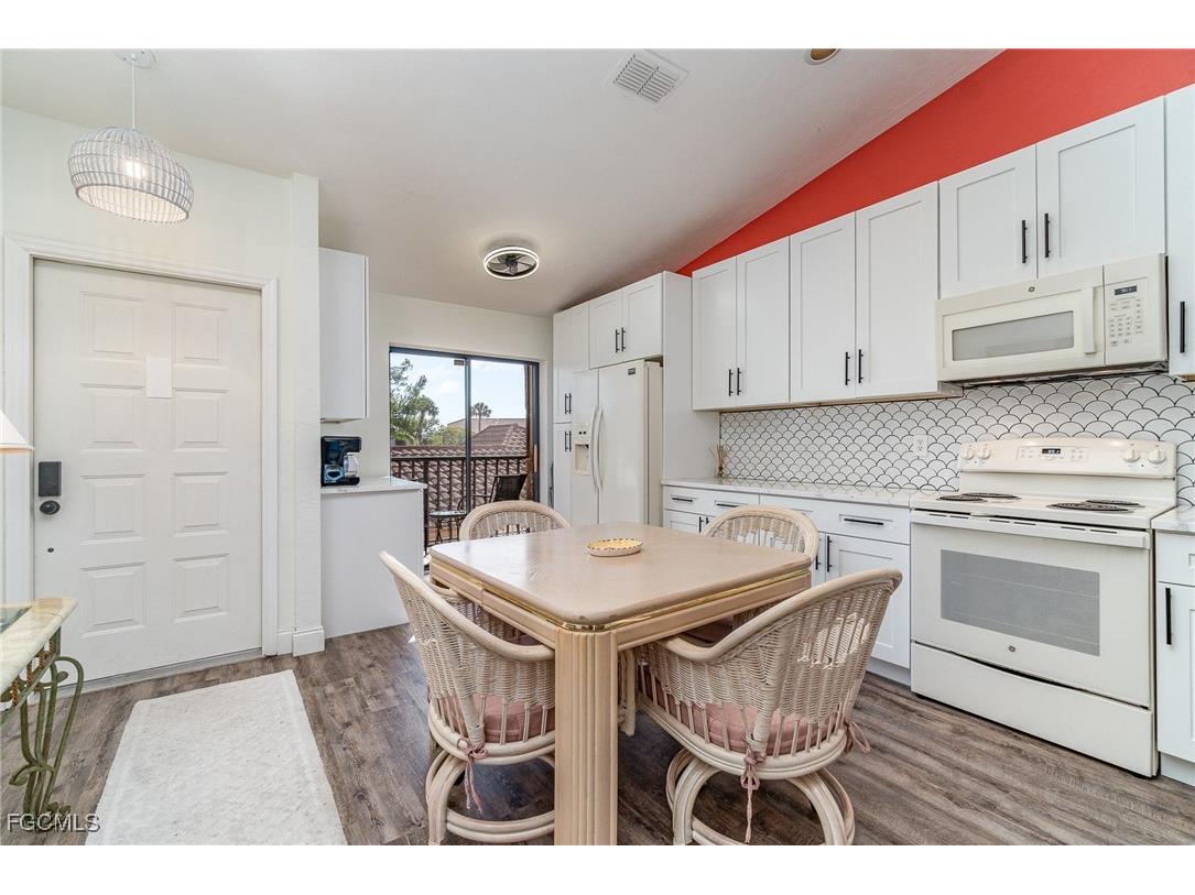 13120 Cross Creek Boulevard #208 Fort Myers FL 33912 2025020454 image9