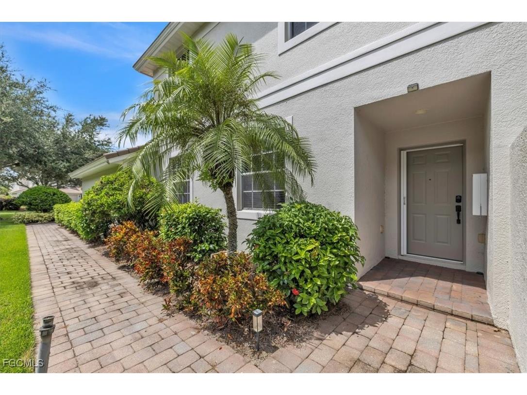 13121 Pebblebrook Point Circle #102 Fort Myers FL 33905 2025006362 image4