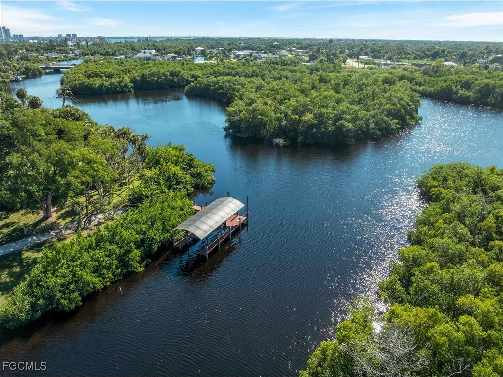 1313 Driftwood Drive North Fort Myers FL 33903 2025019292 image48