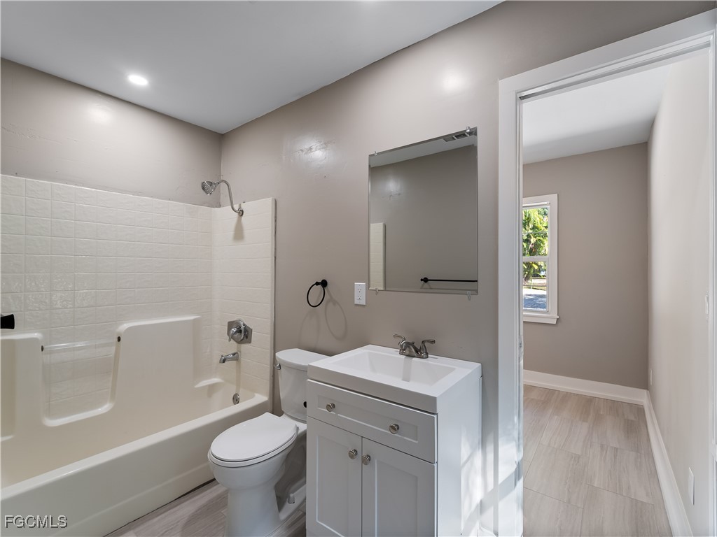 1313 Driftwood Drive North Fort Myers FL 33903 2025019292 image7