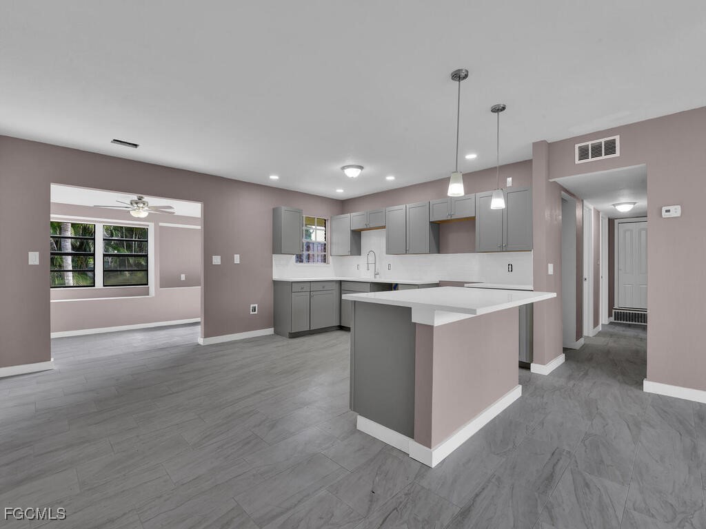 1313 Farmdale Street Lehigh Acres FL 33936 2025010436 image6