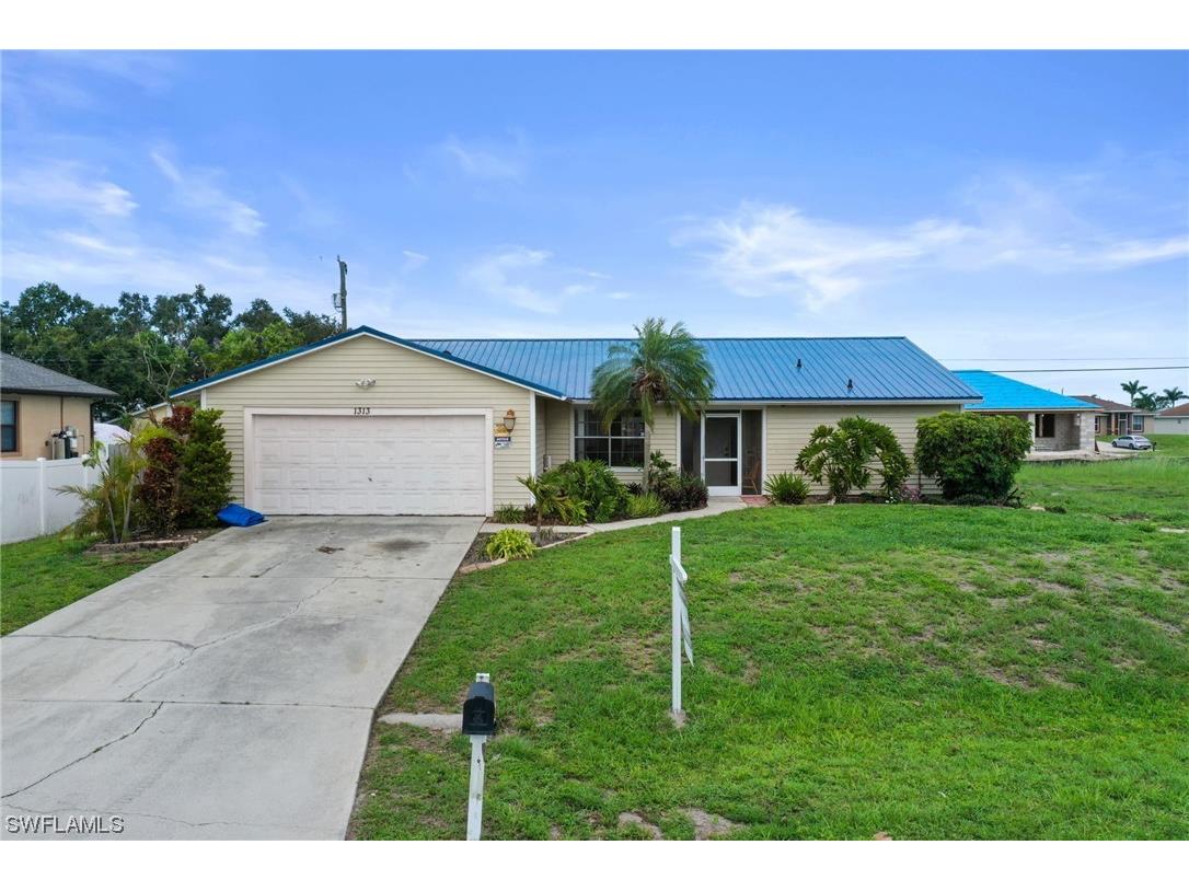 1313 NE 12th Place Cape Coral FL 33909 223048618 image1