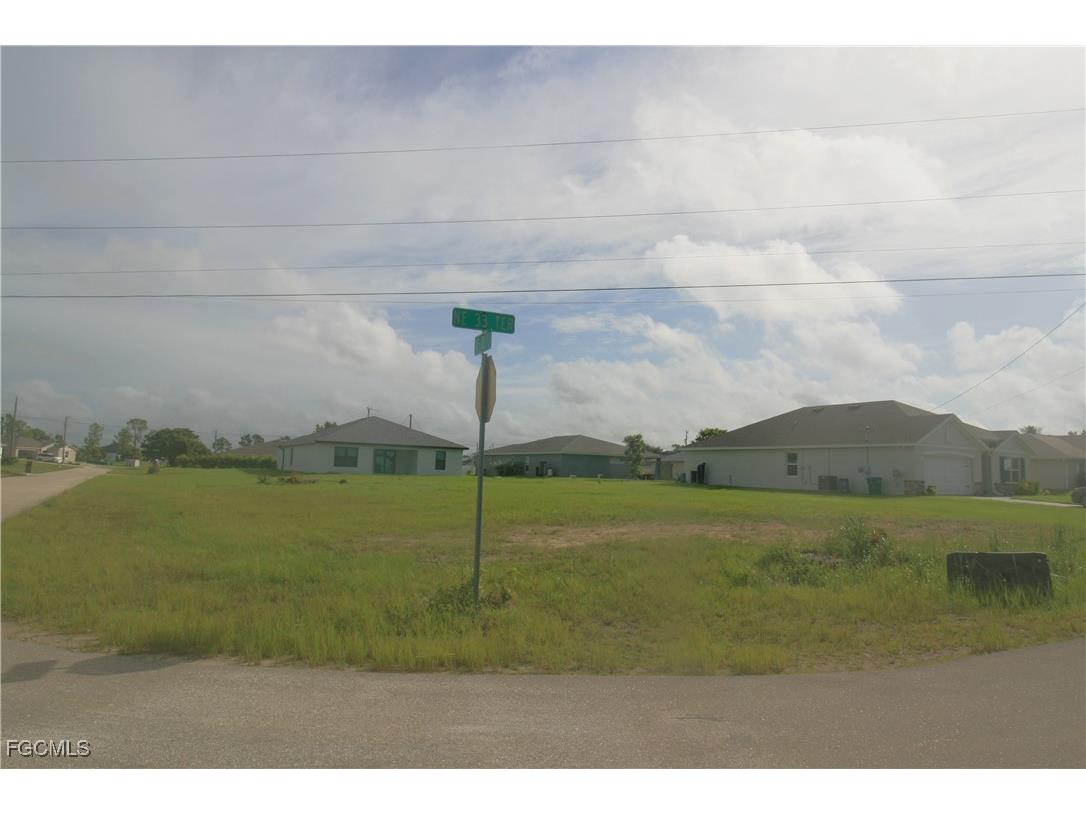 1313 NE 33rd Terrace Cape Coral FL 33909 2025000659 image3