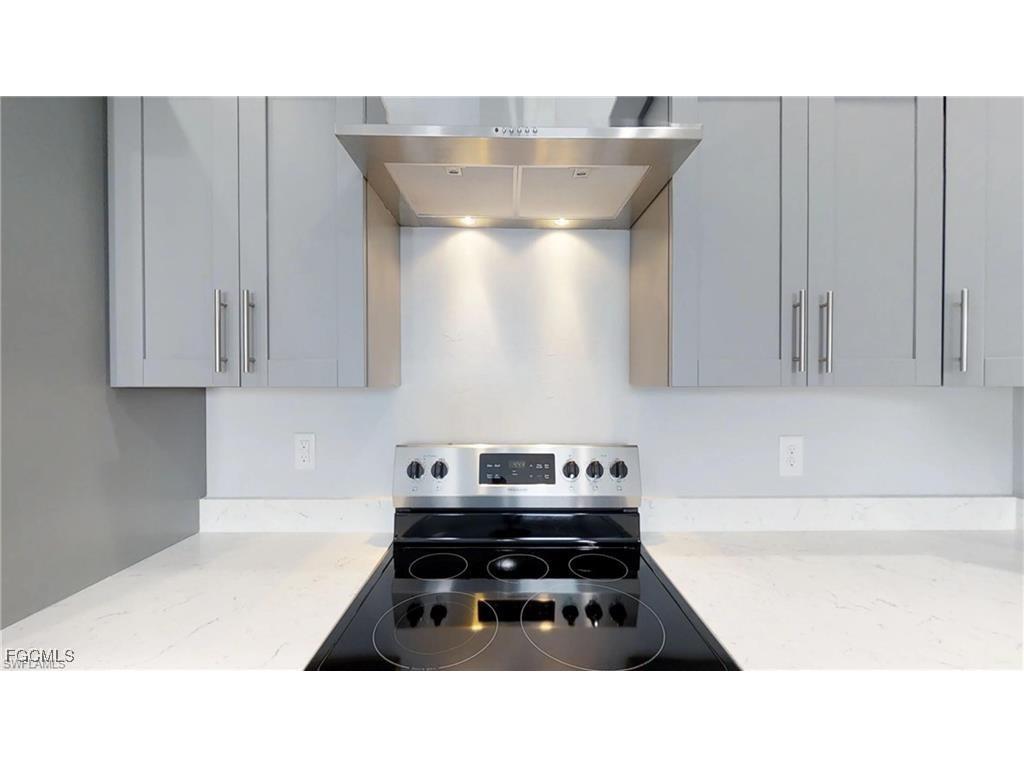 1313 NE 8th Place Cape Coral FL 33909 2025019626 image10