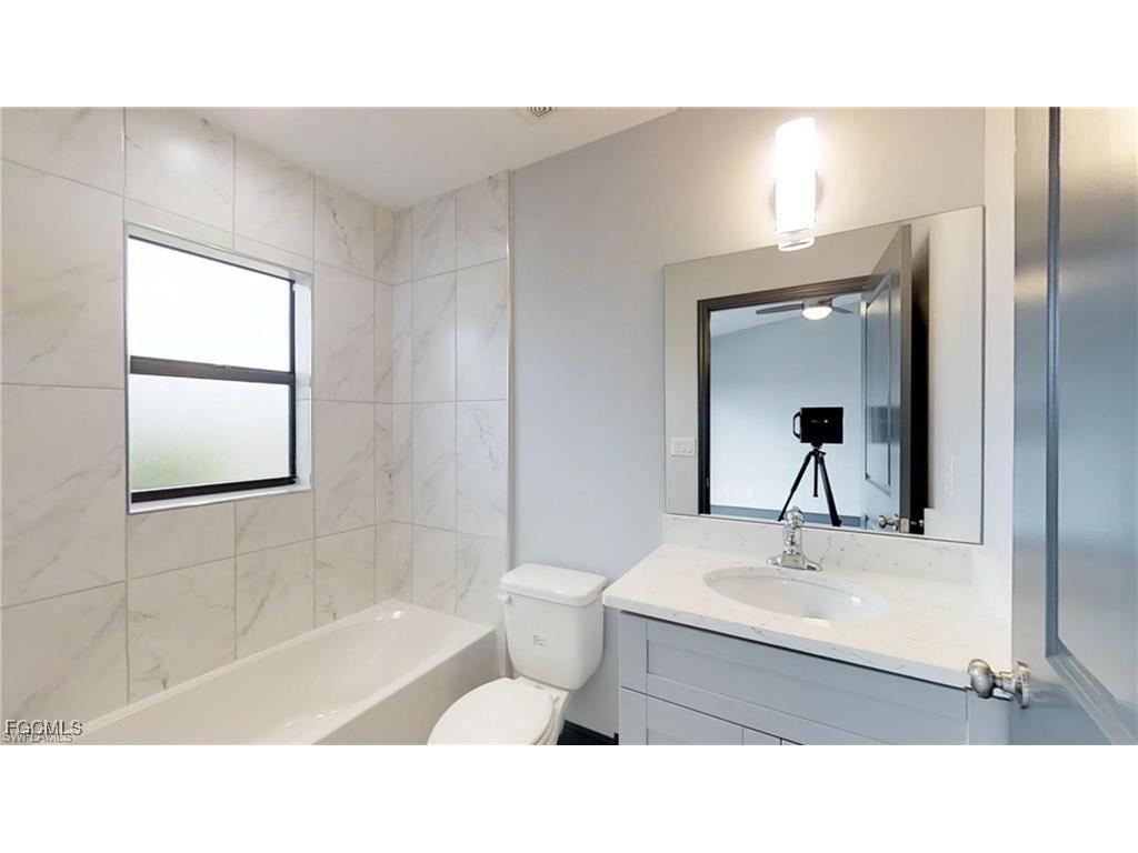 1313 NE 8th Place Cape Coral FL 33909 2025019626 image13