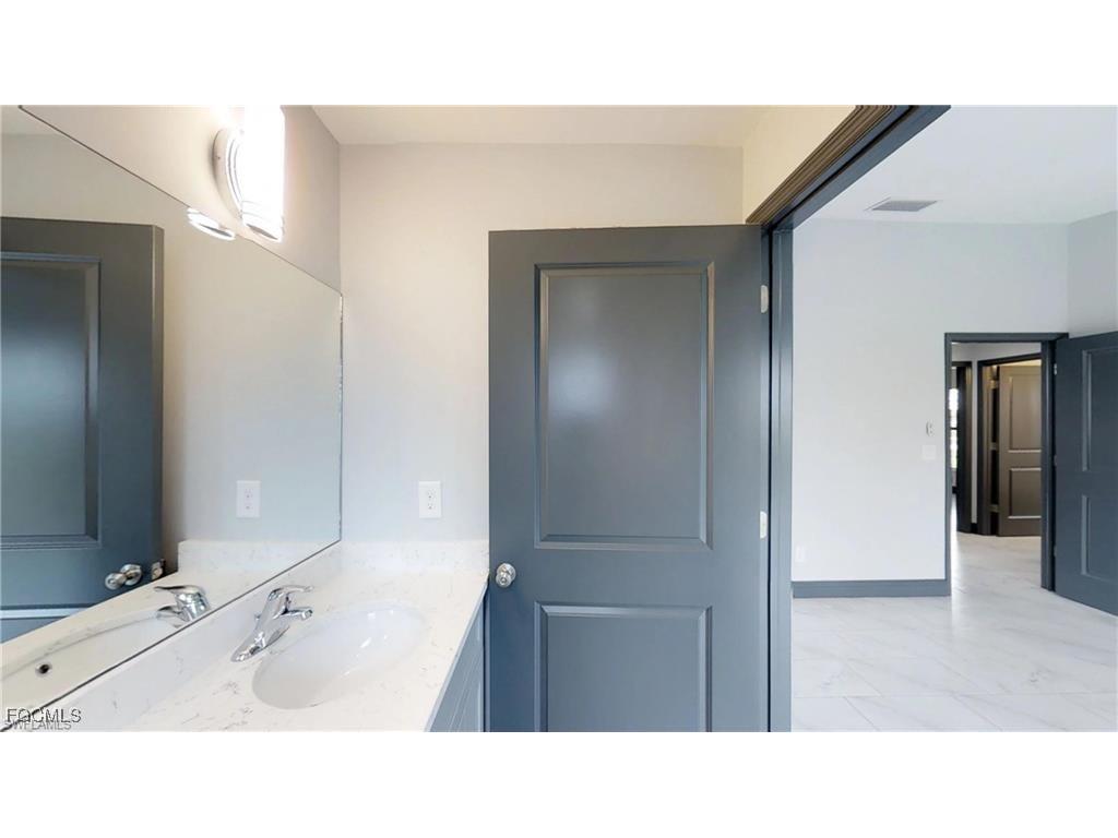 1313 NE 8th Place Cape Coral FL 33909 2025019626 image17