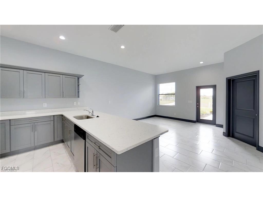 1313 NE 8th Place Cape Coral FL 33909 2025019626 image2