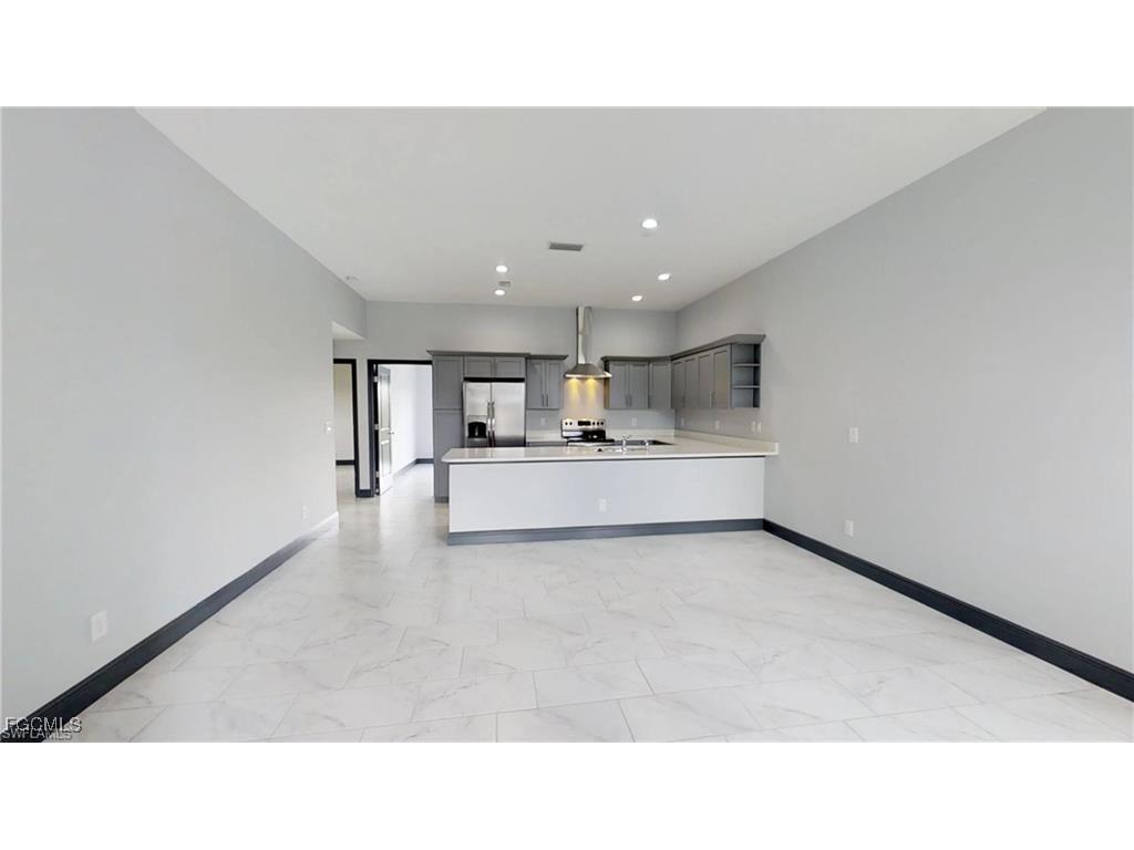 1313 NE 8th Place Cape Coral FL 33909 2025019626 image5