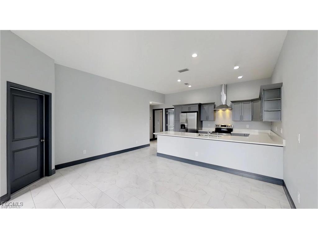 1313 NE 8th Place Cape Coral FL 33909 2025019626 image7