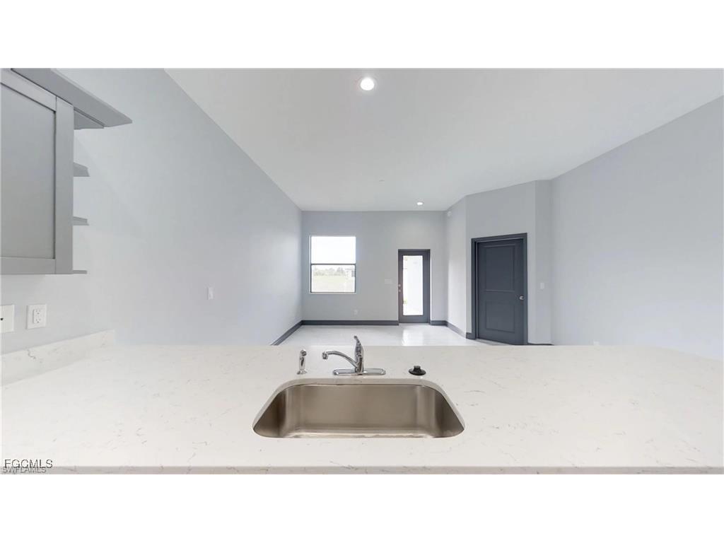 1313 NE 8th Place Cape Coral FL 33909 2025019626 image9