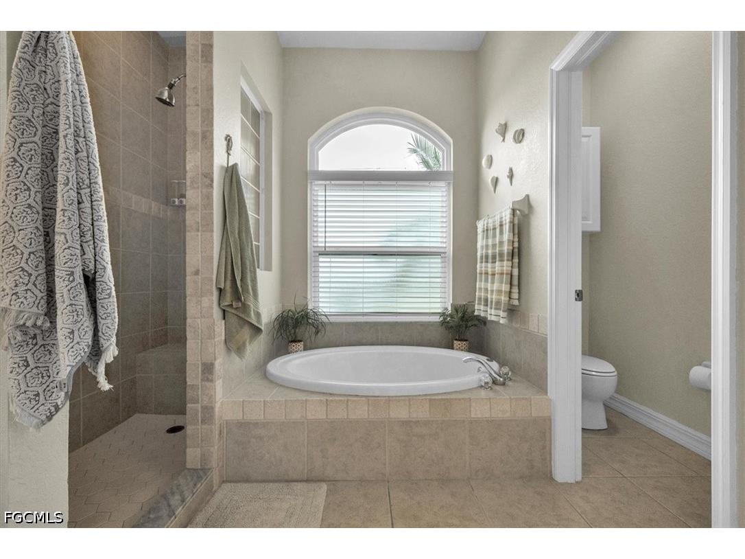 1313 SE 29th Terrace Cape Coral FL 33904 2026014945 image18