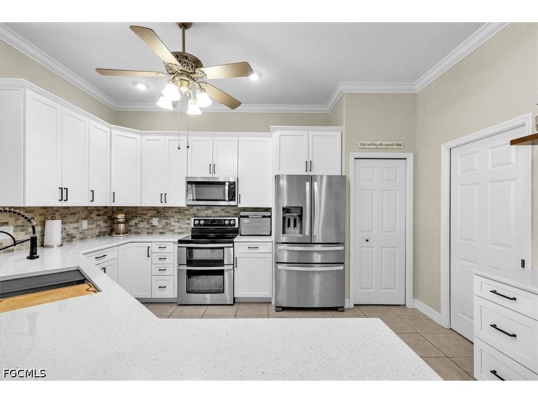 1313 SE 29th Terrace Cape Coral FL 33904 2026014945 image7