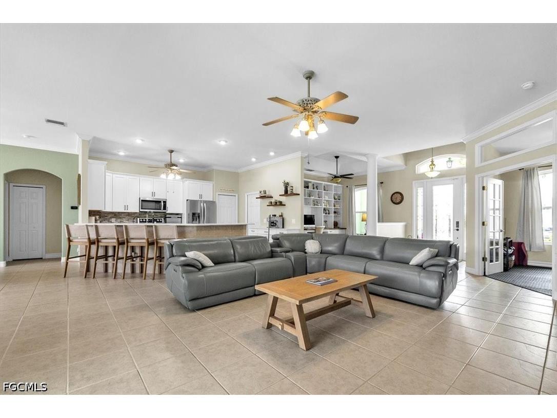 1313 SE 29th Terrace Cape Coral FL 33904 2026014945 image8