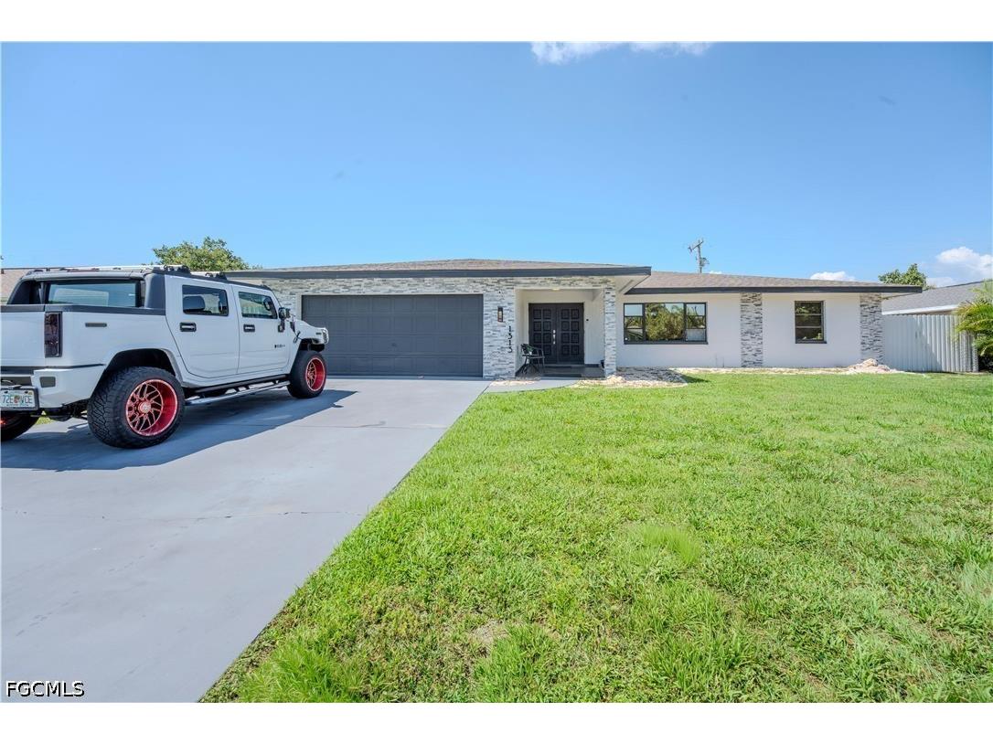 1313 SE 37th Terrace Cape Coral FL 33904 2026023738 image1