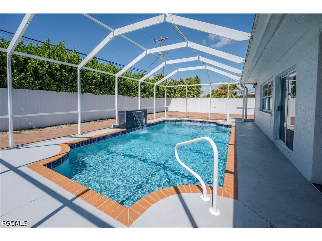 1313 SE 37th Terrace Cape Coral FL 33904 2026023738 image15