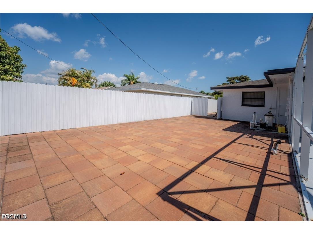 1313 SE 37th Terrace Cape Coral FL 33904 2026023738 image20